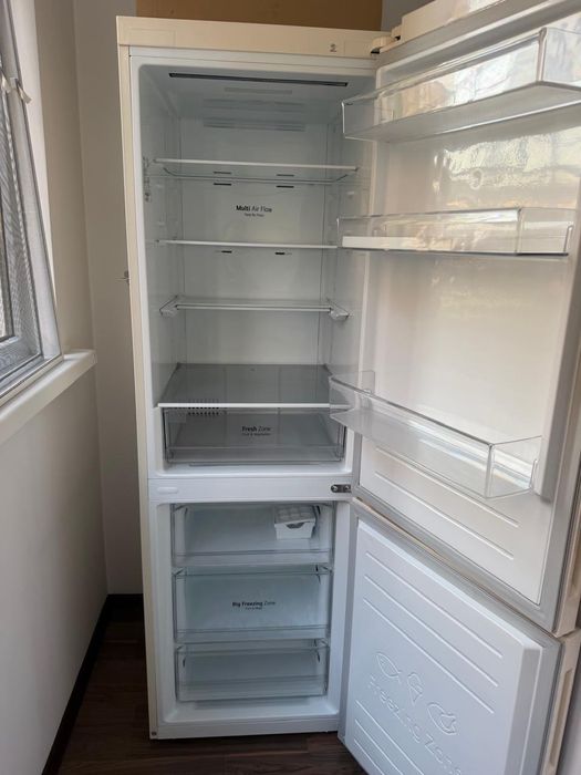 Холодильник и ковер