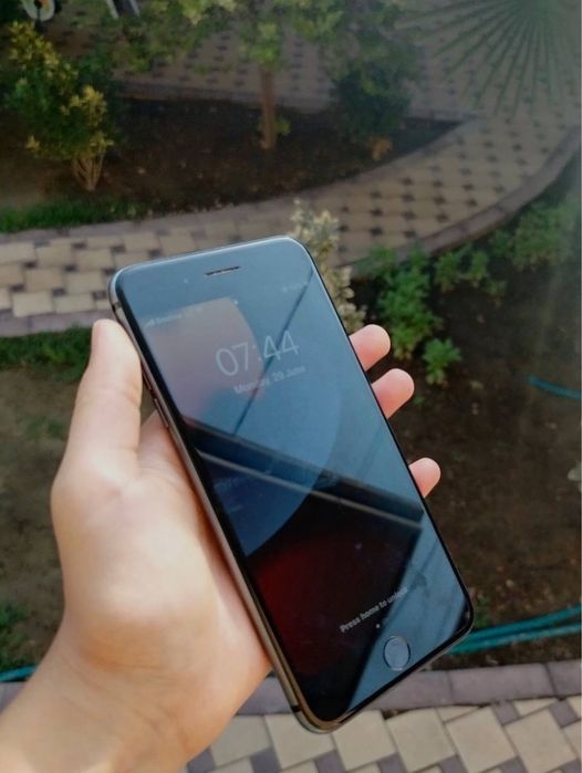 iphone 8+ 64gb 75% aybi kamera 1 ishlab ishlame qolyabdi shu holos bo