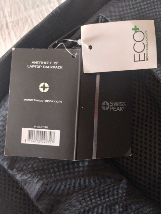 Раница за лаптоп Swiss Peak, USB порт, черна, нова