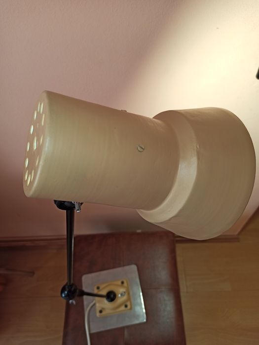 Lampă industrială cu suport