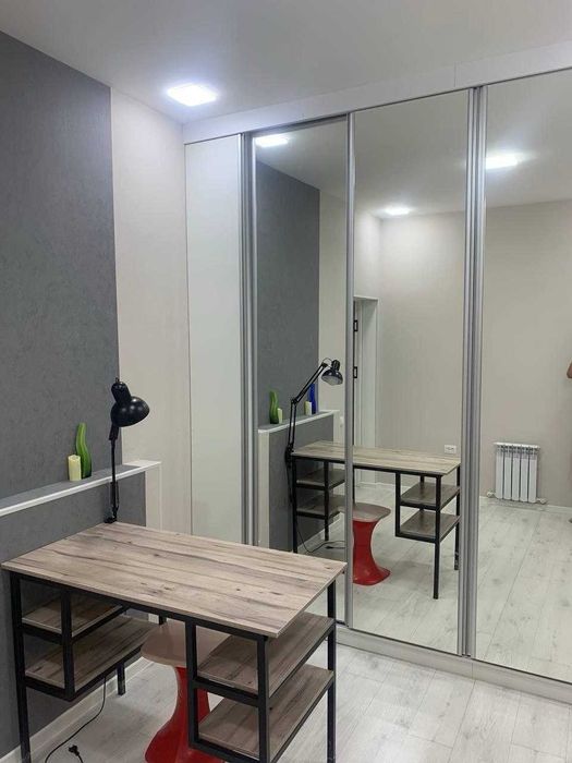 Современный коттедж с евроремонтом и обстановкой на Саракульке.