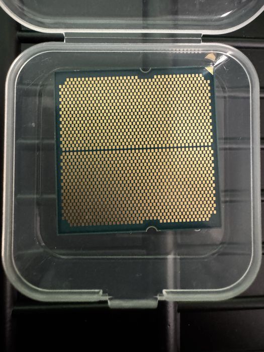 AMD Ryzen 7 7700X 8-Core 4.5GHz AM5