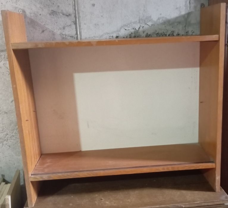 Срочно!!! Книжный шкаф и книжная полка.