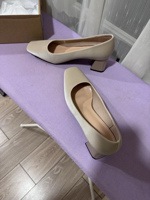 Дамски елегантни обувки на ток