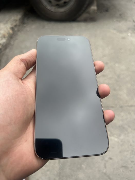 Продам Iphone 16 pro max