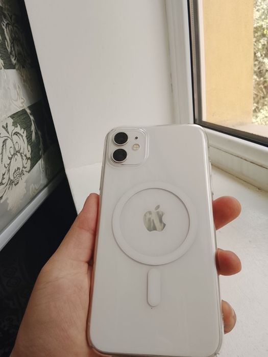 iphone 11  / 128 gb  sotiladi