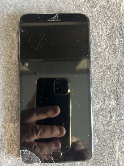 Vand iPhone 7 Plus ,de 128 Gb