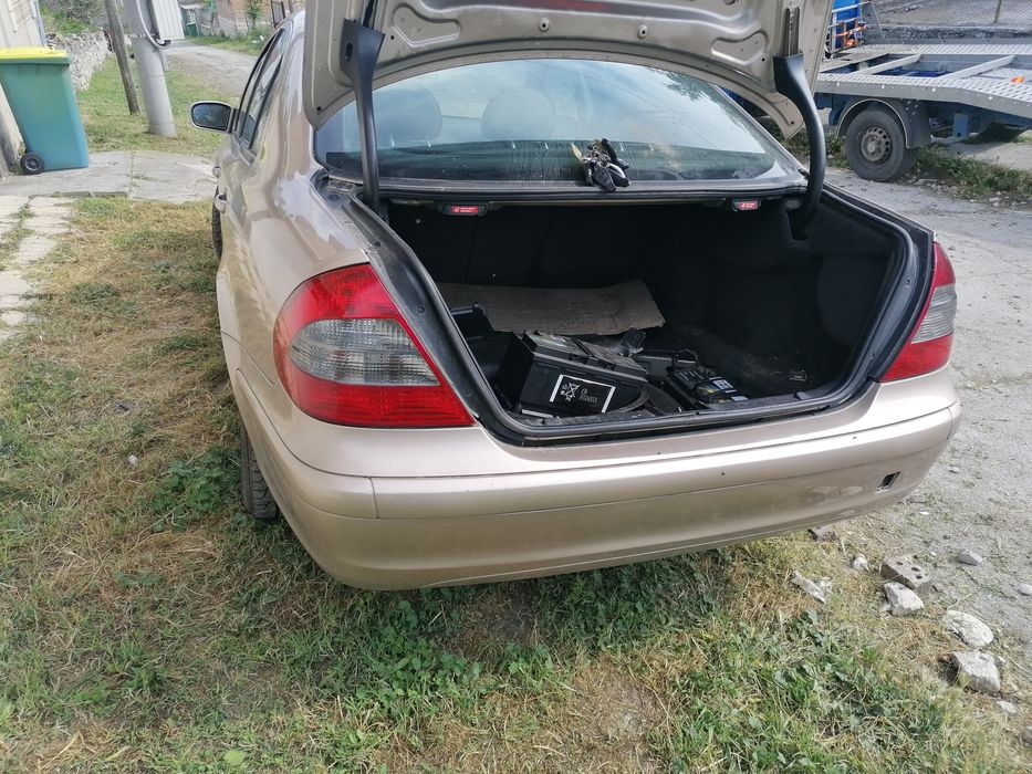 На части! Mercedes E200 CDI W211 седан класик Е200 цди