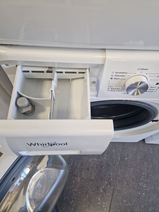 Пералня със сушилня Whirlpool 8 кг