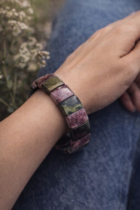 Браслет из натурального турмалина