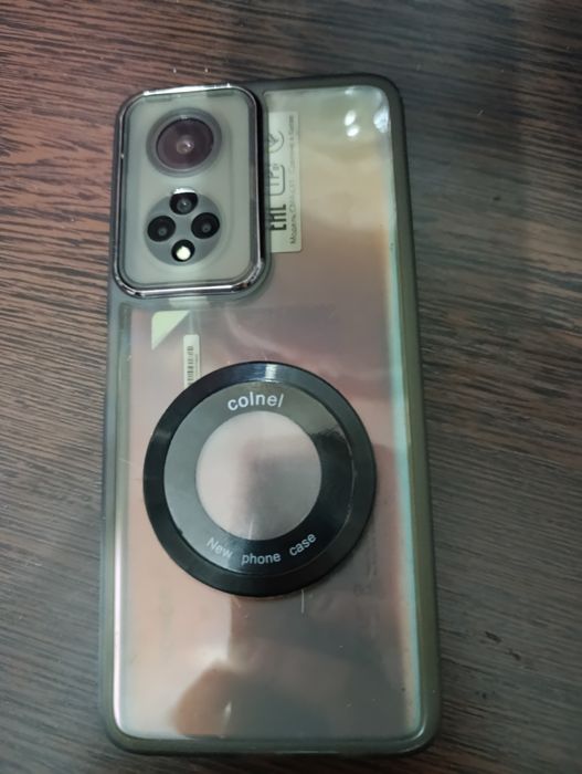 Продам смартфон Honor X7