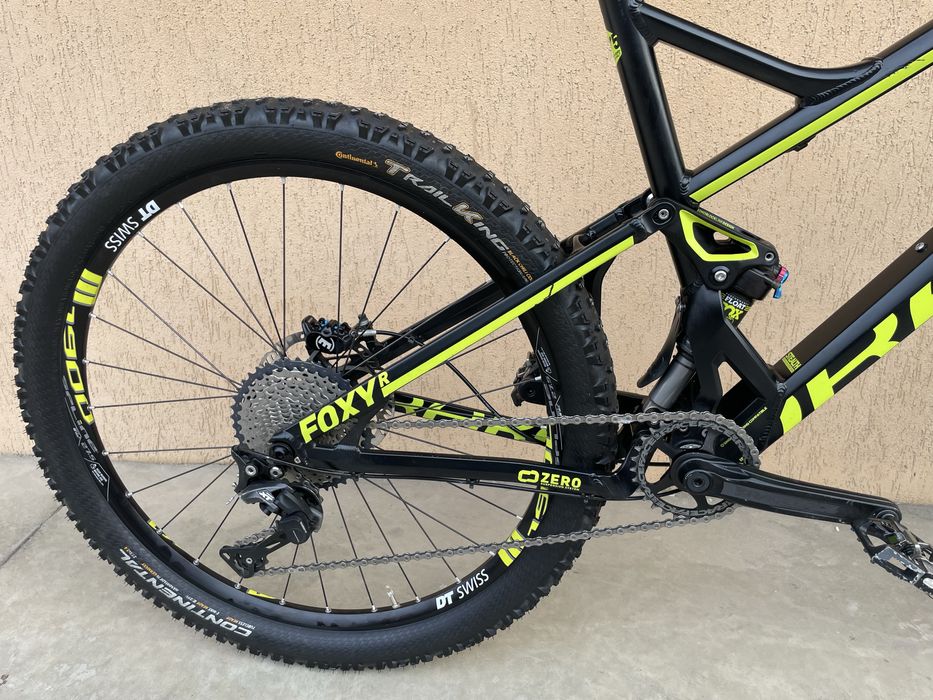 Bicicleta full suspension mondraker