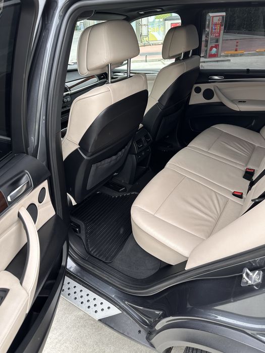 Vînd/schimb Bmw X5 E70 LCI