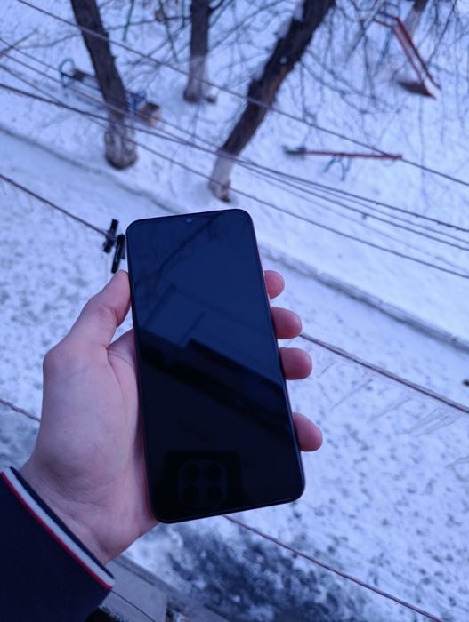 Продам телефон samsung a03