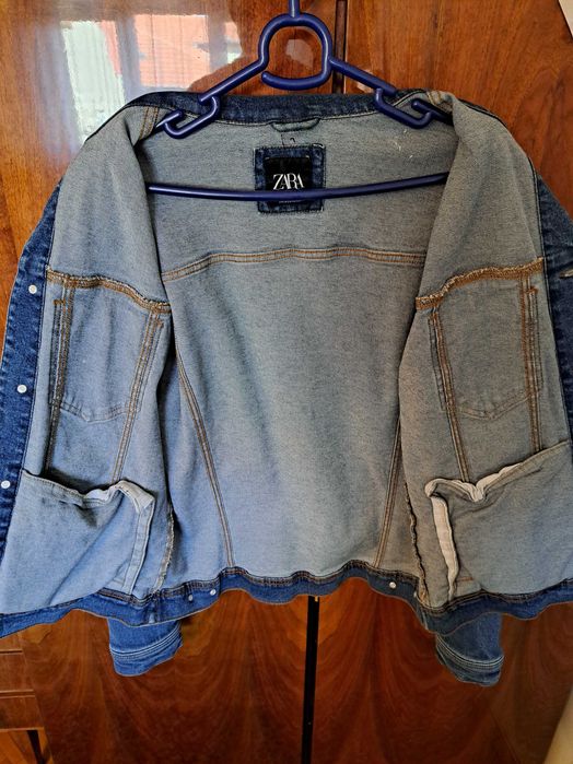 Vand geaca de blugi Zara barbati