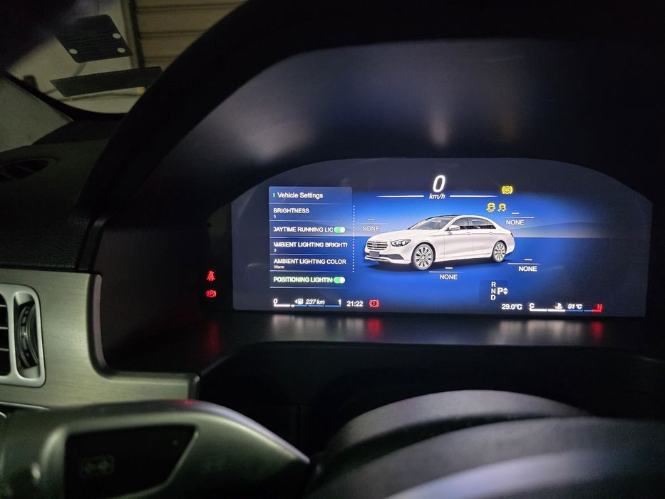 Дигитално табло  w212