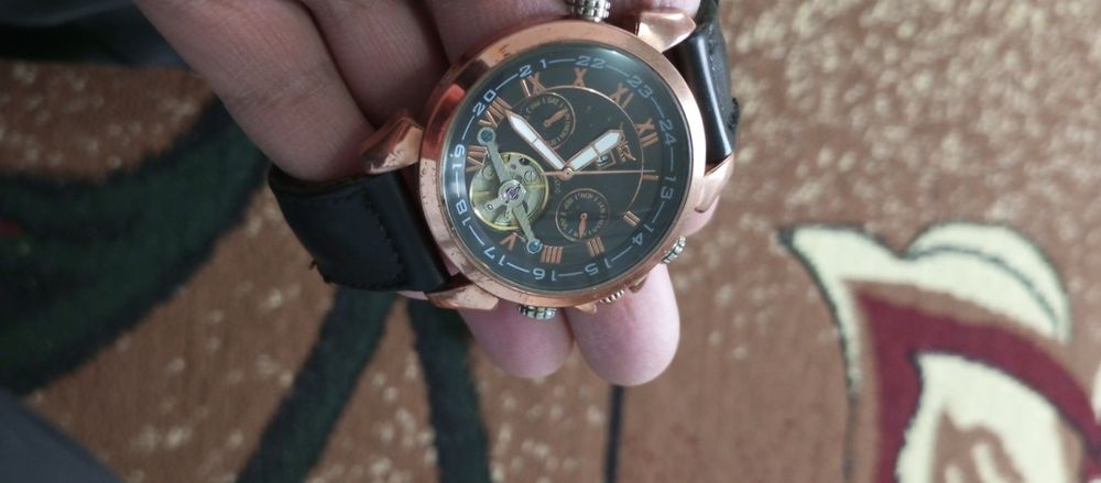 Jaguar qo'l soati avtopozavod