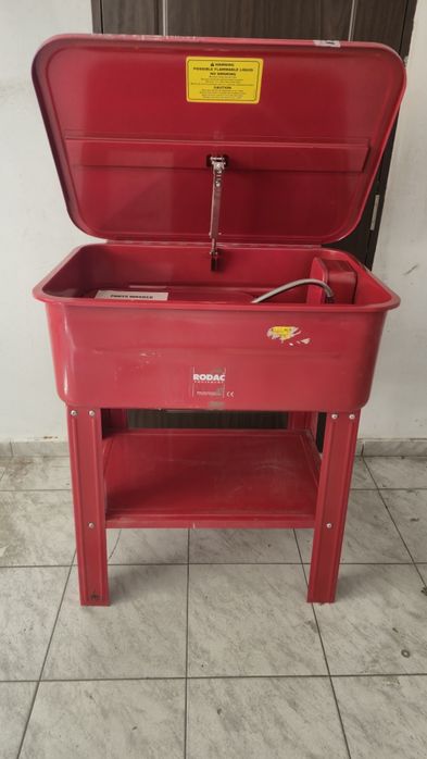 Masina se spalat  piese si presa hidraulica