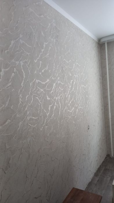 Клею обои недорого