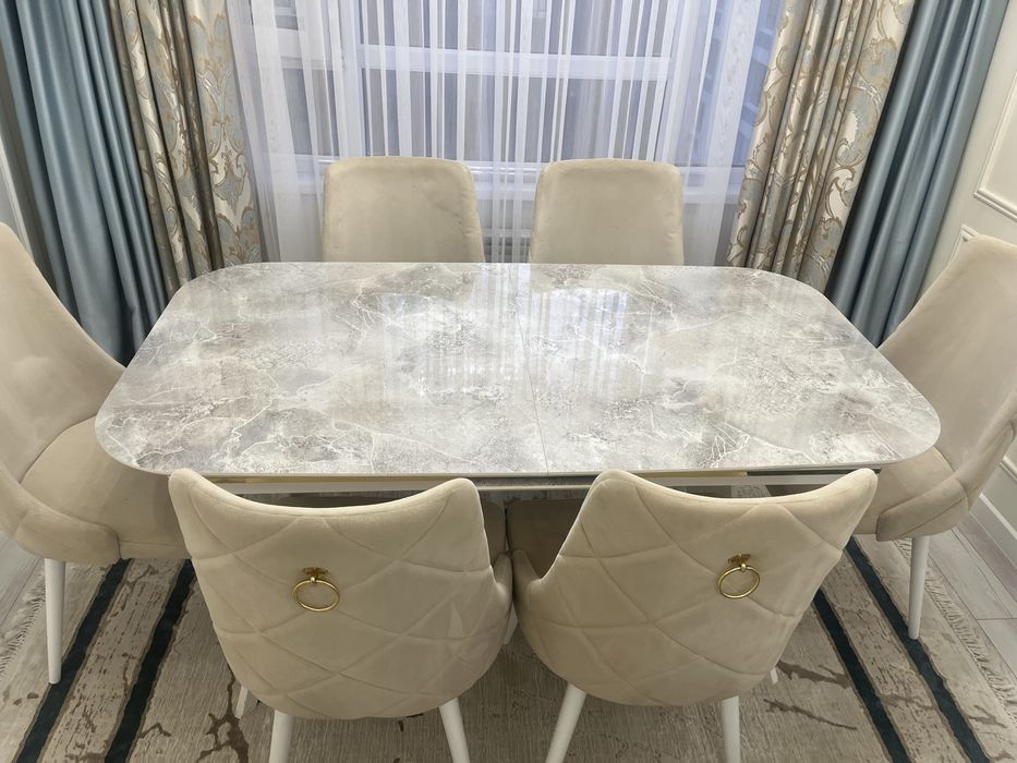 Продам стол и стулья