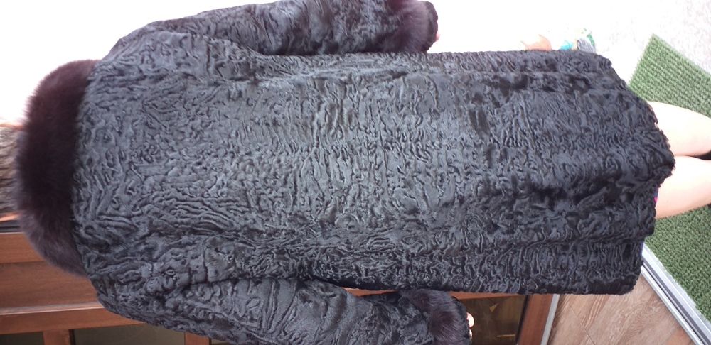 Haina blana naturala caracul