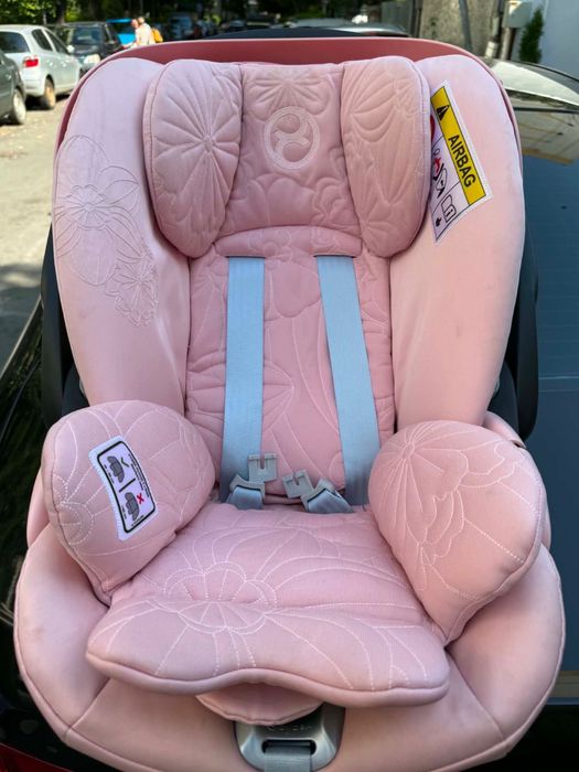 !!!9000 lei!!! Vand carucior Cybex Simply Flowers Pink 3 in 1 !
