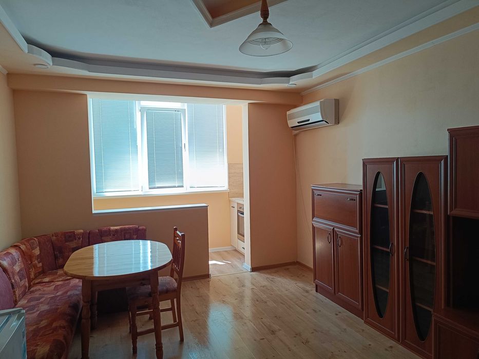 Дава се под наем Двустаен апартамент в Добрич, Дружба 2 - 63 кв.м за 255 € - Снимка #3