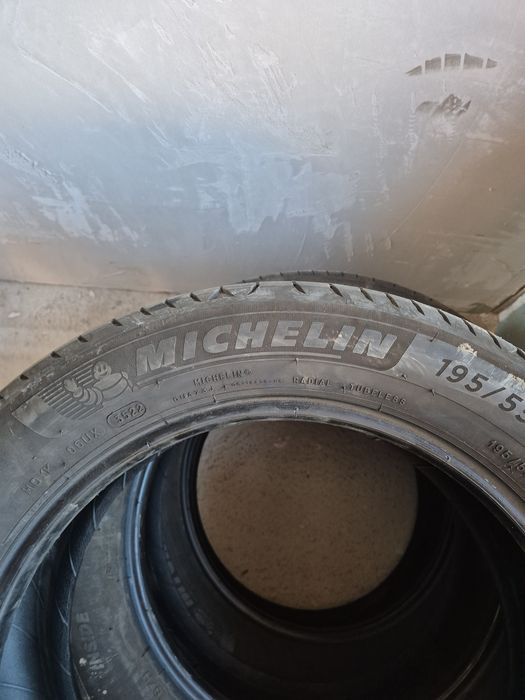 Летни гуми много запазени.