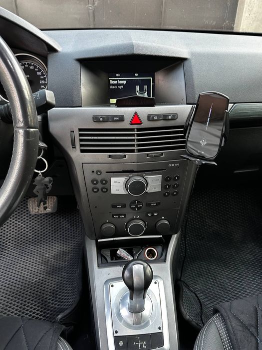 Opel Astra H 2006 год