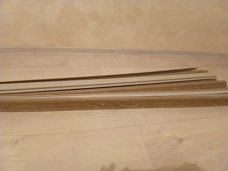 Плинтус строй материал