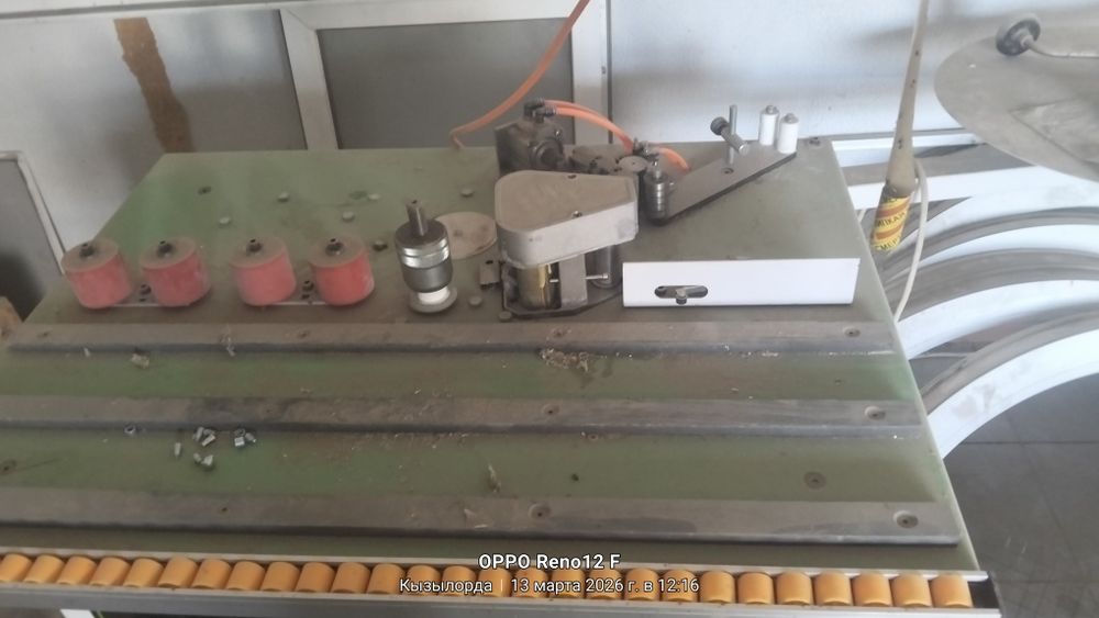 Кромооблицовочный станок