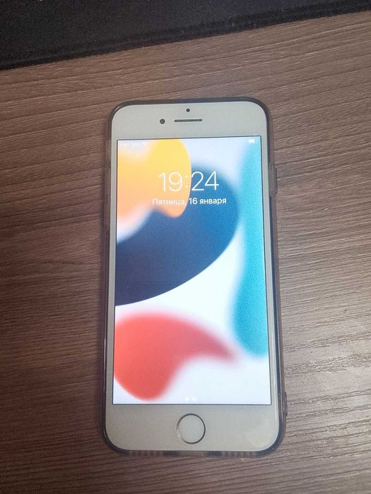 продам айфон 7 срочно