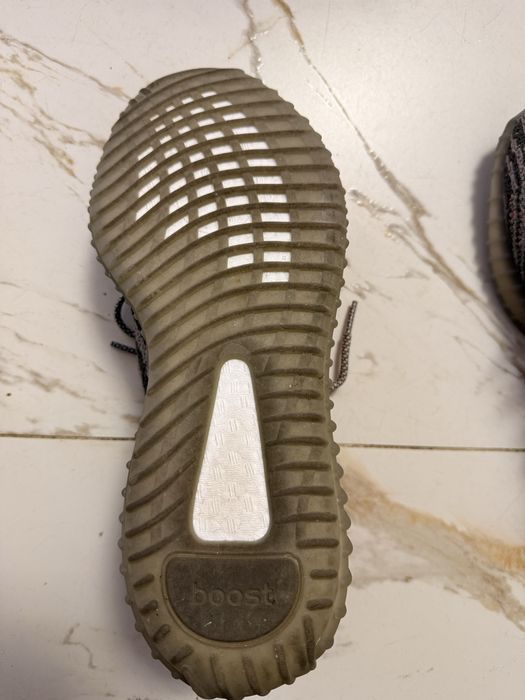 Yeezy 350 V2 beluga
