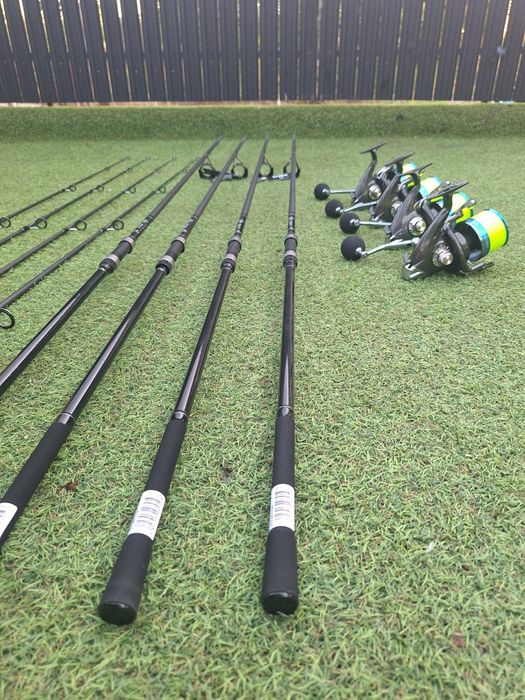 Set 4 Lansete Crap Pro FLx 9  3.90m 3.75 LBS 2 tronsoane Lbs + 4 Mulin