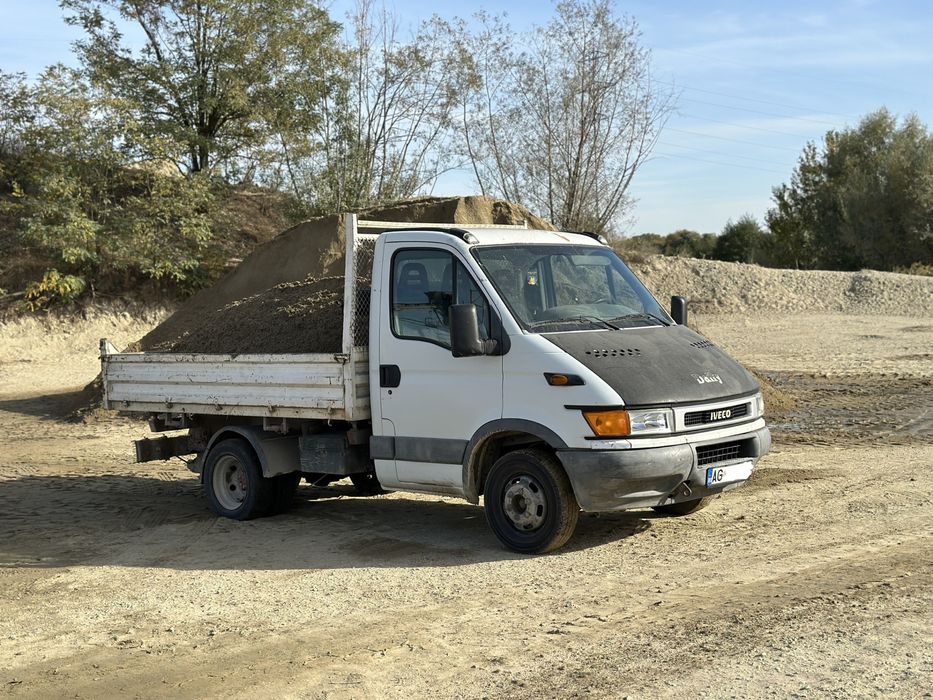 Vând agregate de balastieră piatra nisip pamant umplutura/curte chisai