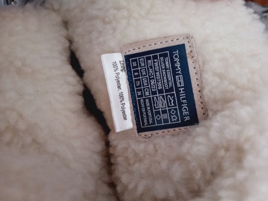 Tommy Hilfiger N37-38  апрески