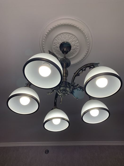 Люстра на 5 плафонов