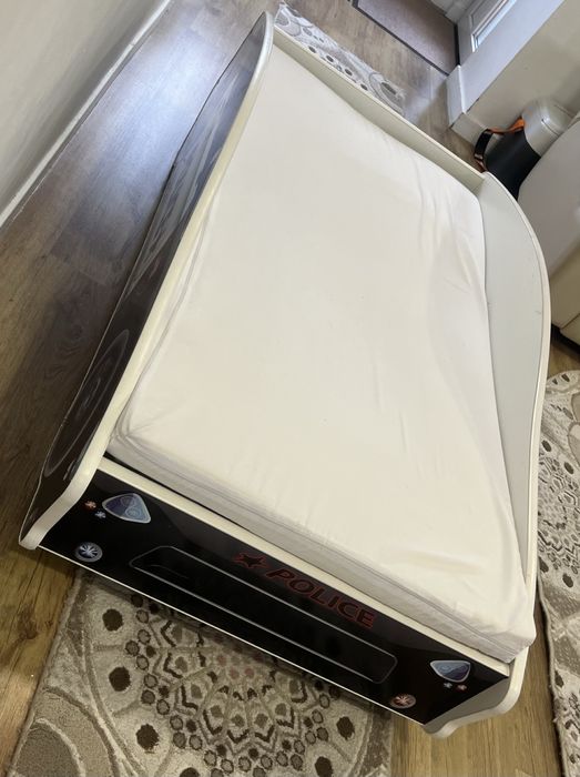 Pat de politie pentru copii