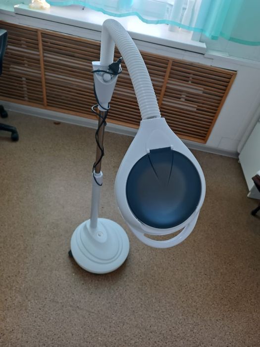 Продам Лампа-лупа