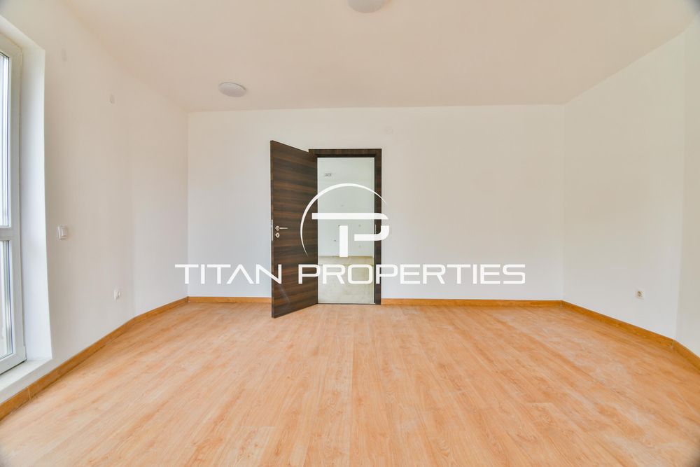 Тристаен за продажба в кв.Манастирски ливади