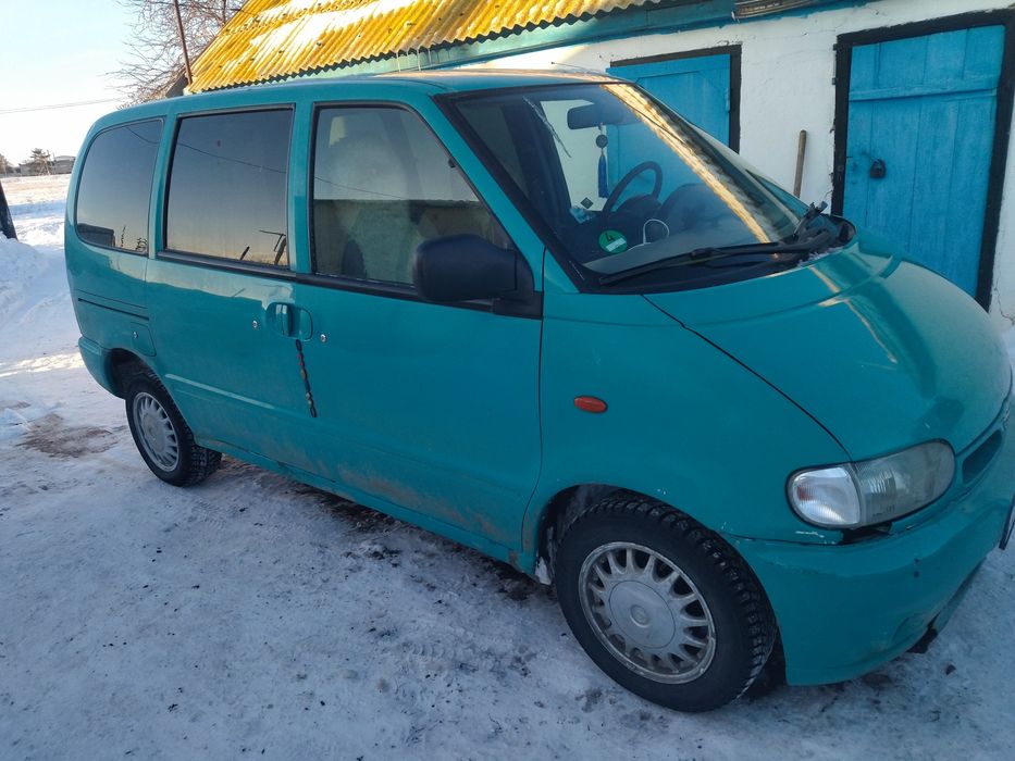 Продам Ниссан Серена