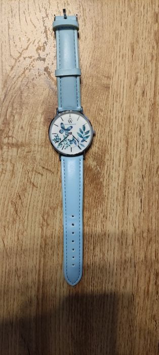 Vând ceas de damă Olivia Westwood