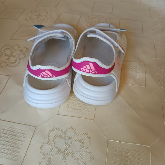 Sandale Adidas marimea 30