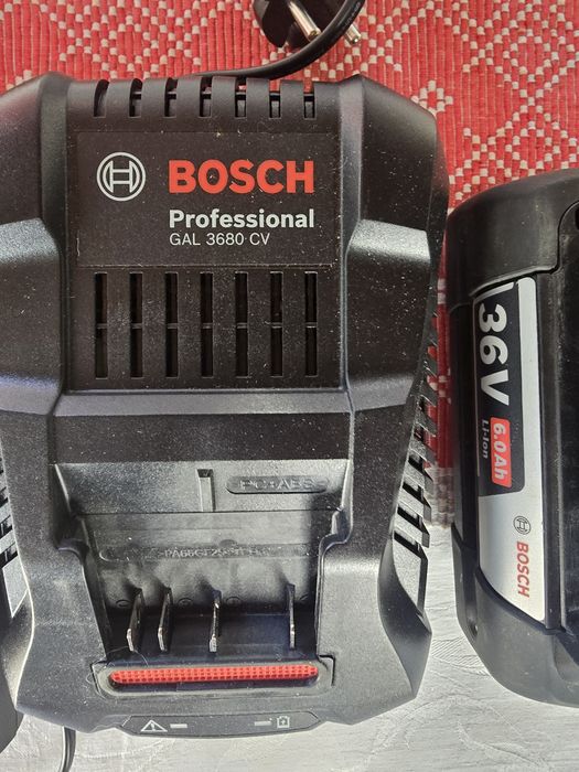 Acumulatori si incarcatoare bosch 36v si Milwaukee  18v  5.5ah