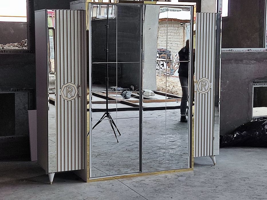 Шкфи. shkaflar xoxlagan razmerlarda sfatli va mutaxkam yasab beramiz