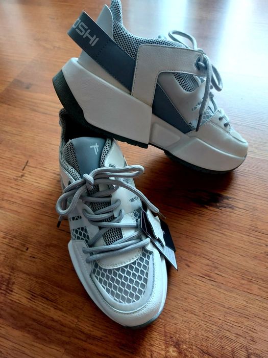 Дамски нови маратонки Togoshi