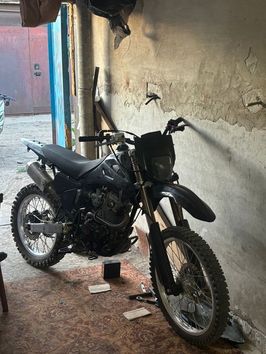 Продам эндуро 250
