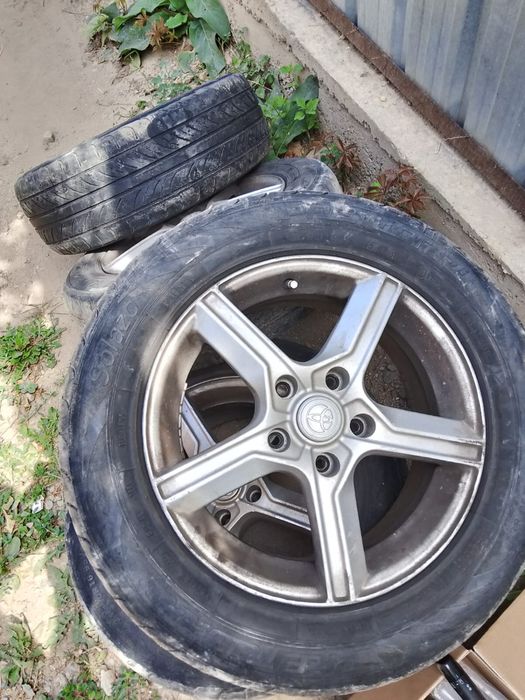 Продам диски с шинами