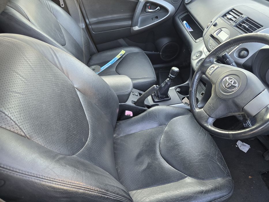 Toyota Rav4 2.2D4D 136кс на части/Тойота Рав4 Д4Д 136кс на части