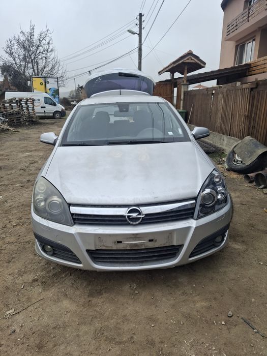 Opel Astra H 2.0 turbo На части